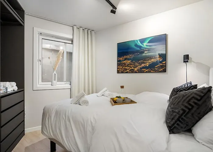 King Bed - Behind Bryggen - Renovated Des 23 Apartment Bergen