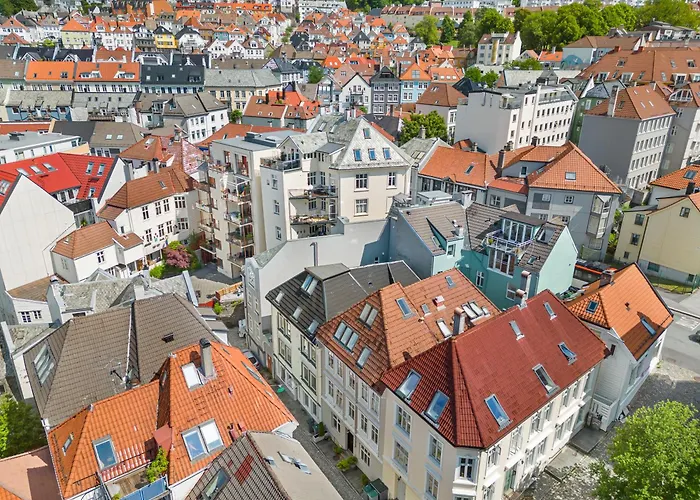 King Bed - Behind Bryggen - Renovated Des 23
