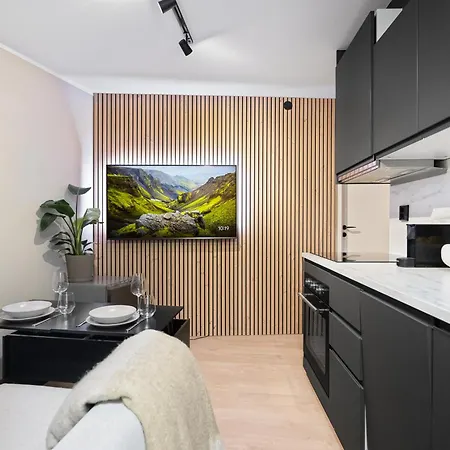 King Bed - Behind Bryggen - Renovated Des 23 Apartment Bergen