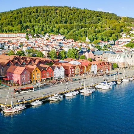 Apartment King Bed - Behind Bryggen - Renovated Des 23 *